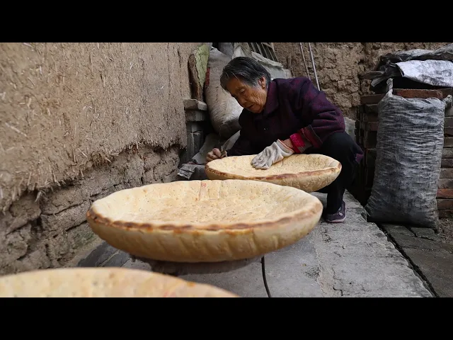 陕西最大锅盔,10人一天吃不完,个个都烙一小时,20天也放不坏